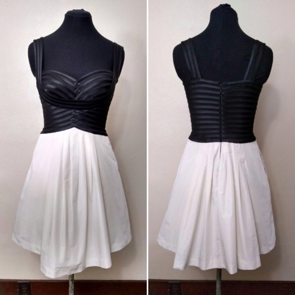 BCBGMaxAzria Dresses & Skirts - BCBGMaxAzria Cocktail Dress